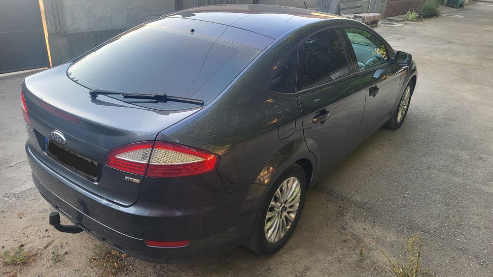 Vând Ford Mondeo