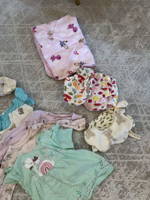 продам детские вещи