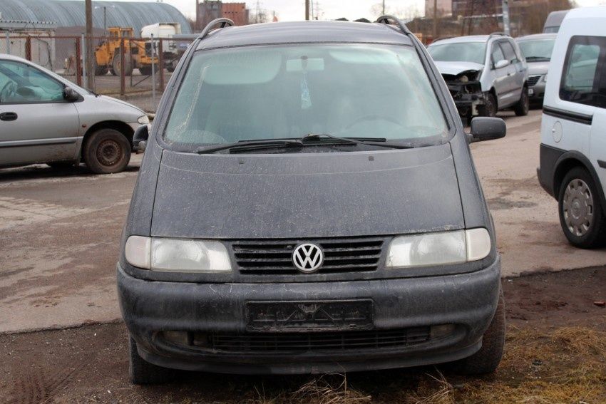 Фолкваген Шаран 1.9 tdi на части