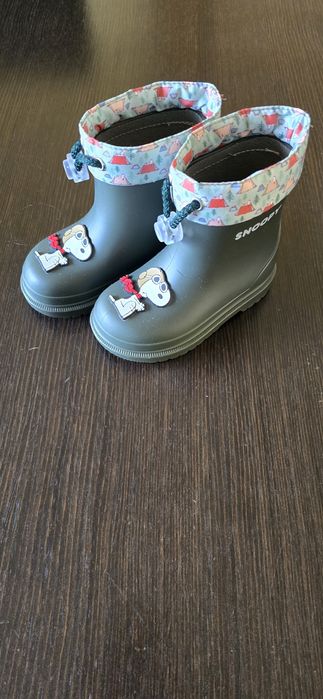 Vand cizme Snoopy pentru copii marimea 24
