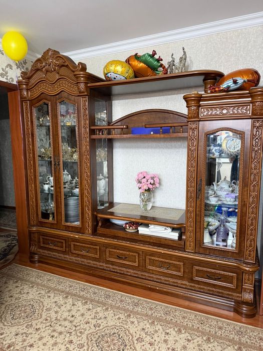 Пролам стенку для зала