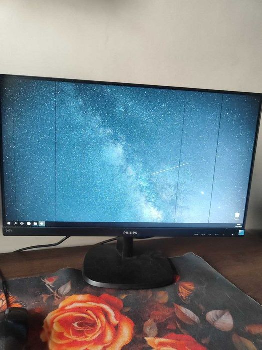 Монитор Philips 243v