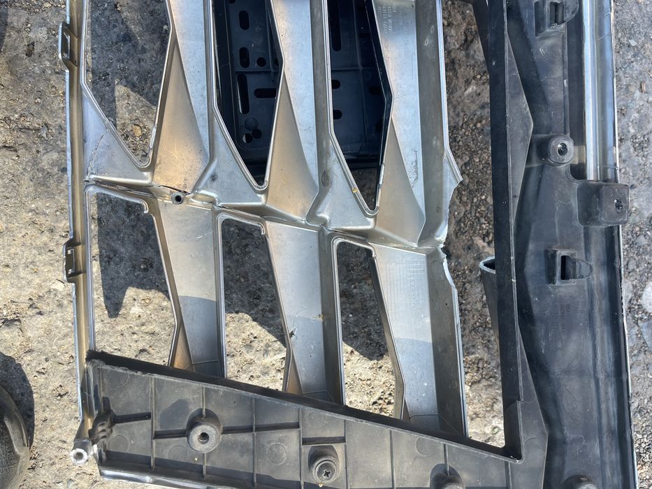 Решетка радиатора туксон