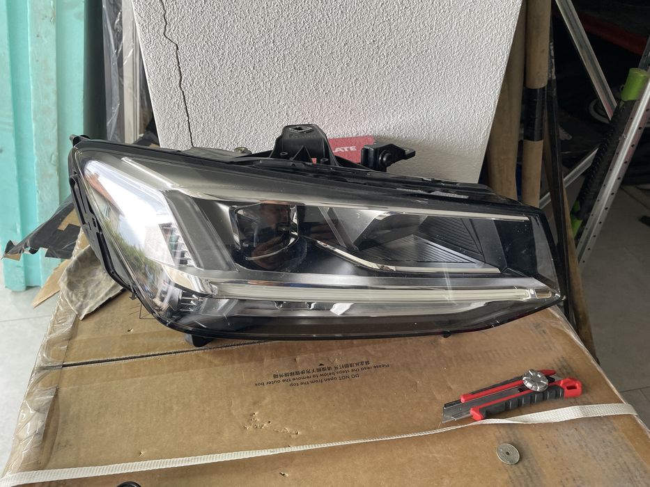 Десен фар за Audi Q2 Fuull led