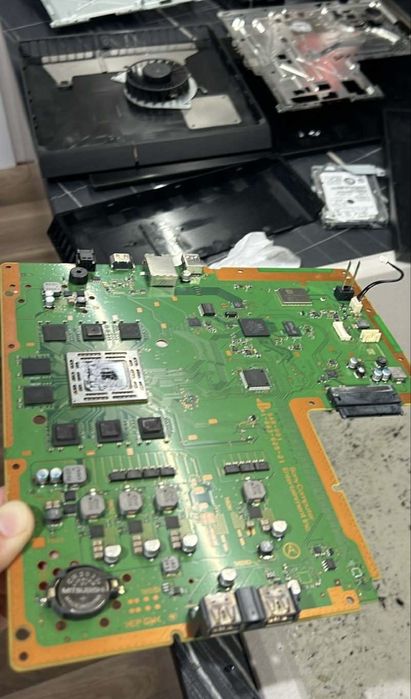 Почистване и профилактика на Playstation 4/Slim/Fat/Pro