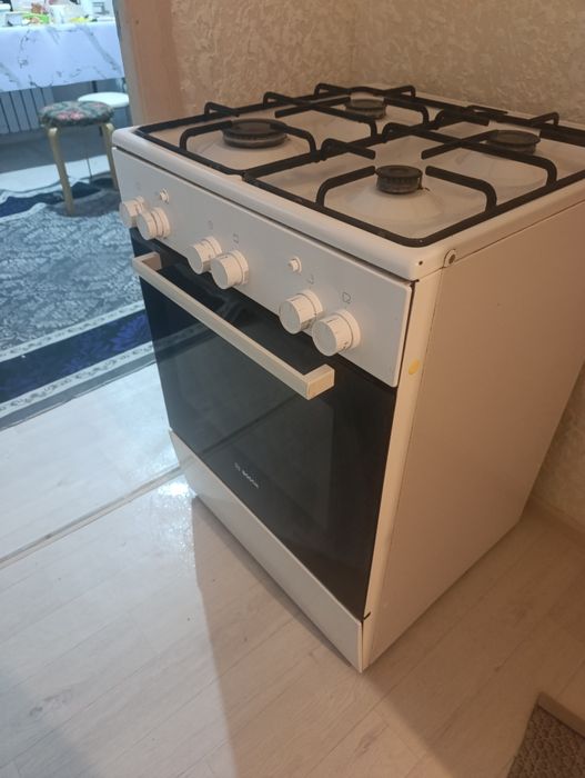 Срочно продается газ плита  Bosch