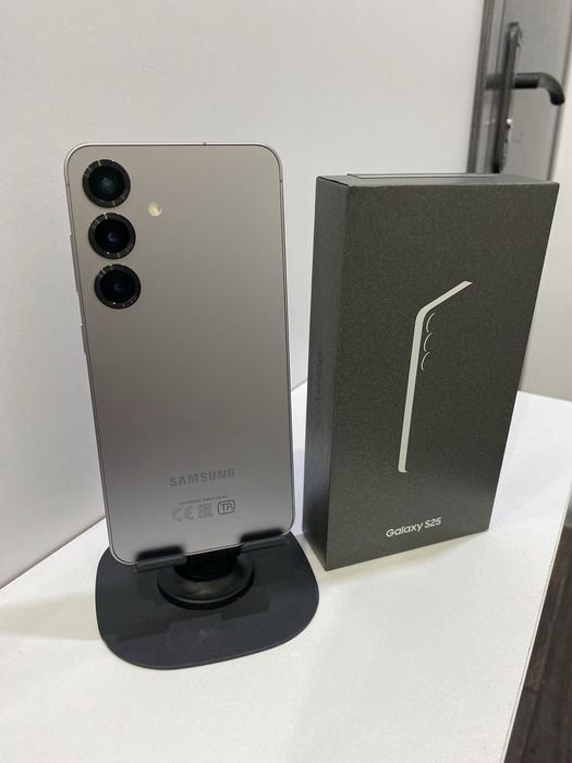 Samsung galaxy S25, 256 гб, серый.