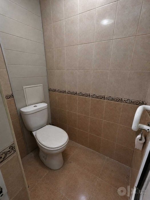 Продаю квартиру на Чиланзаре 8й квартал  свою по хорошей цене.