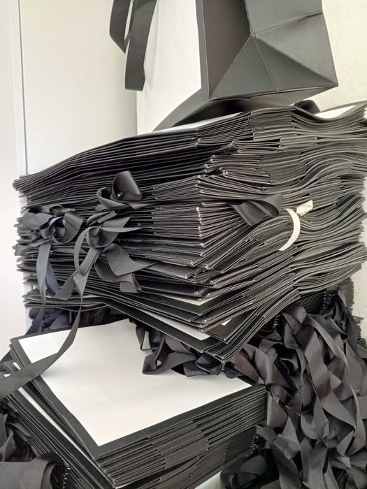 Пакеты подарочные картонные большие