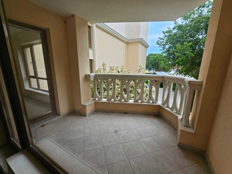 Тристаен Апартамент с паркомясто в  комплекс Varna South Bay Beach Residence - гр. Варна