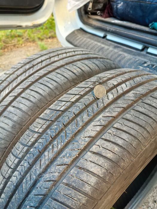 2 покрышки почти новые 185/60/15