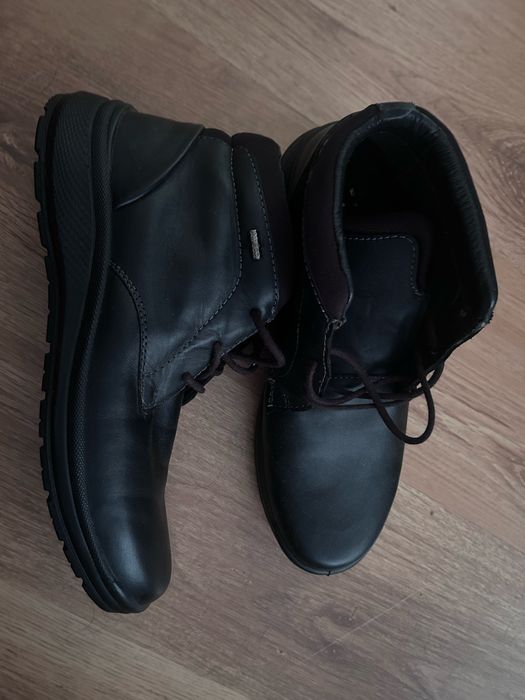 Ghete Bata din piele
