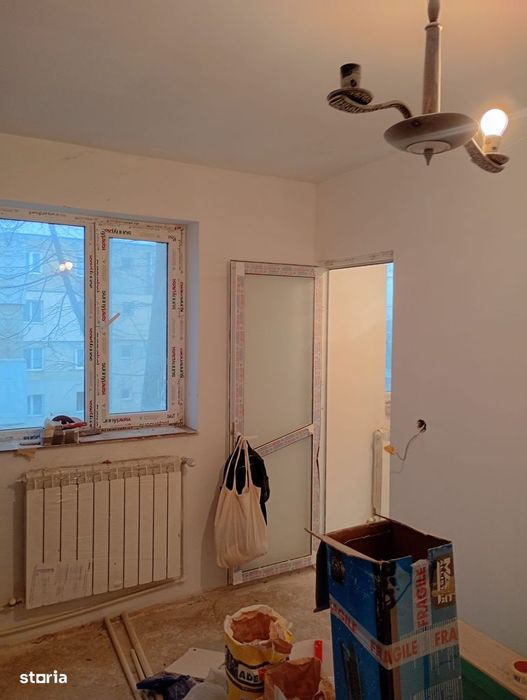 VAND APARTAMENT CU 2 CAMERE! Oferta pana la sfarsitul lunii Aprilie !