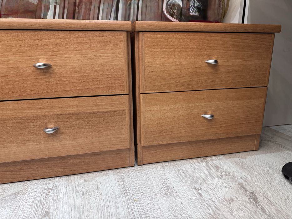 Прикроватная тумбочка