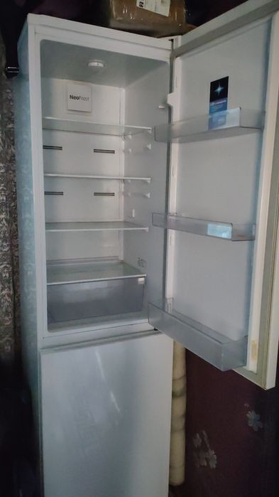 Продам холодильник BECO в хорошем состоянии