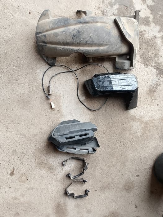 Skuter lar uchun zapchastlar bor