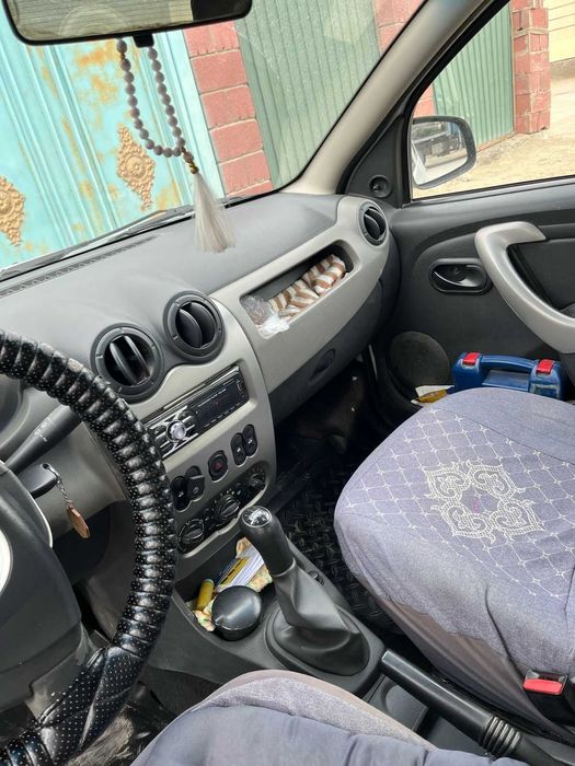 Renault Sandero 2012