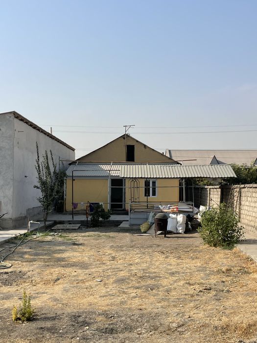 Yuqori Chirchiq tumani  Iyk ota da 8 sotix hovli sotiladi