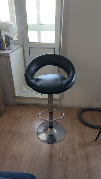 Барные стулья 3 шт