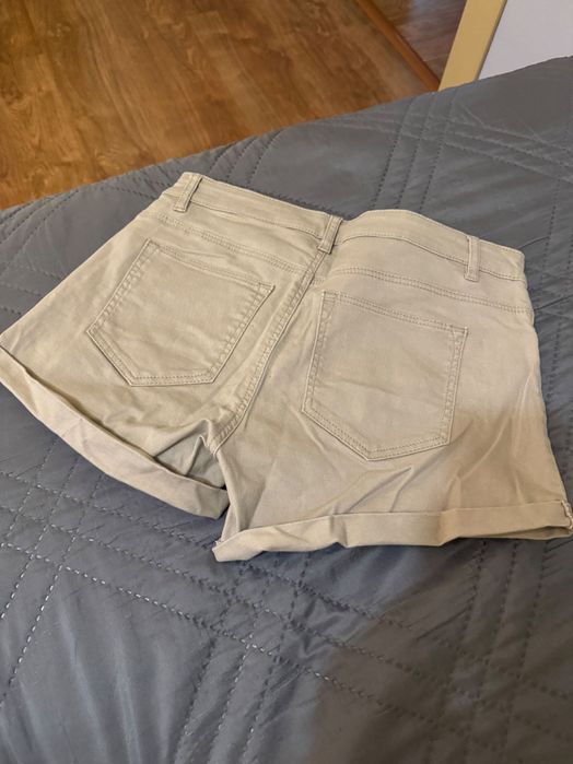 Дамски къси панталонки