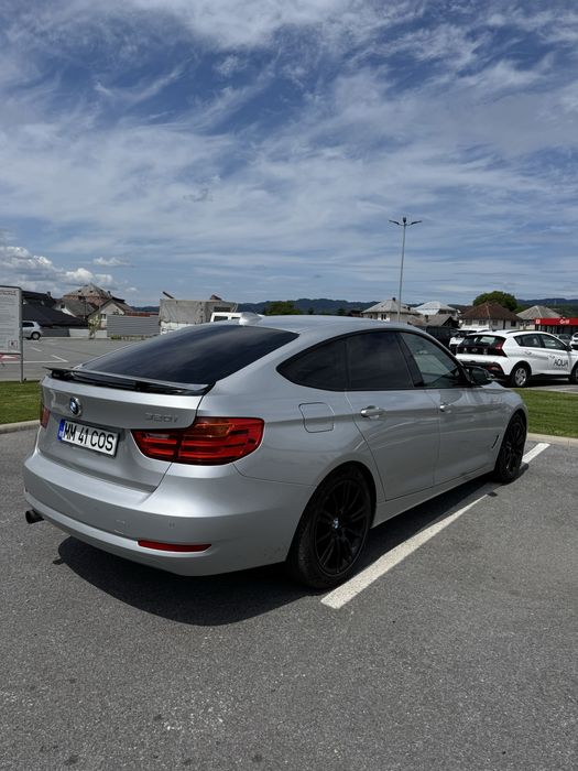 BMW 320i GT F34
