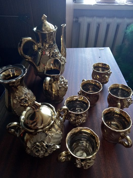 Продаю чайный сервиз