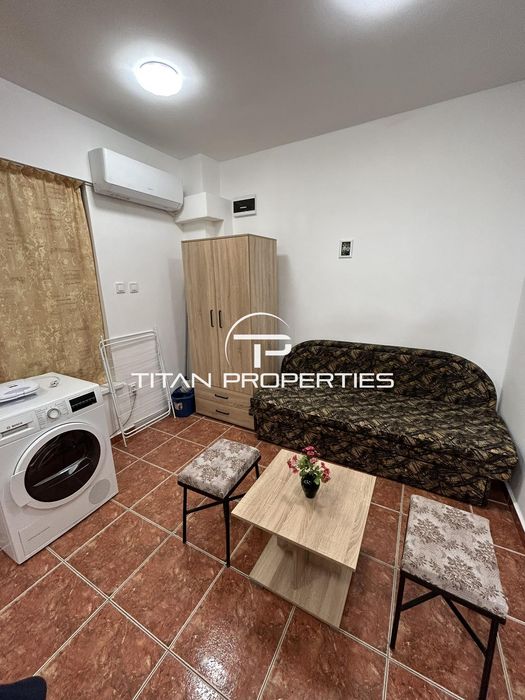 Дава се под наем Едностаен апартамент в Бургас, Център - 40 кв.м за 300 € - Снимка #2