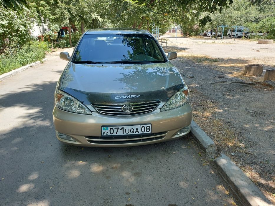 Таета камри обьем 3—куб.  2004 г.