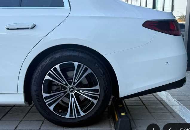 Mercedes-Benz E200