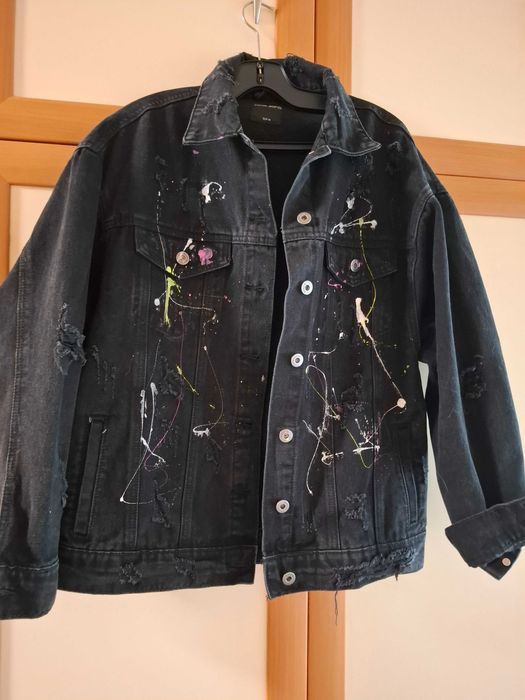 Продавам дамско дънково яке