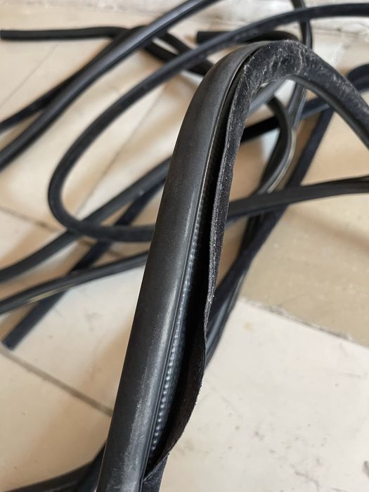 Уплотнитель двери BMW E39 E34 БМВ Е39 Е34