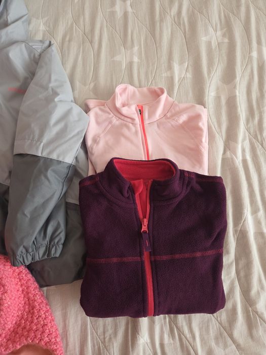 Детски комплект непромокаемо яке и гащеризон ,размер 6 г.