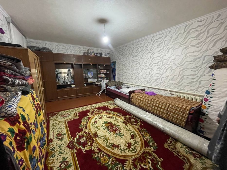 Navoiy shahrida, Karmana tumanida 7 sotixli hovli sotiladi