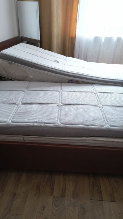 Vând pat matrimonial