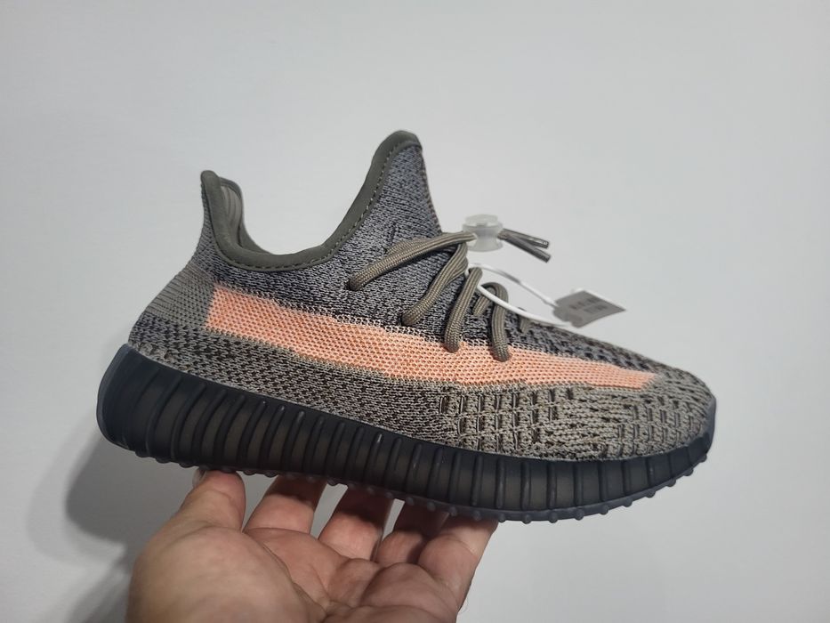 Adidas Yeezy Boost pentru copii