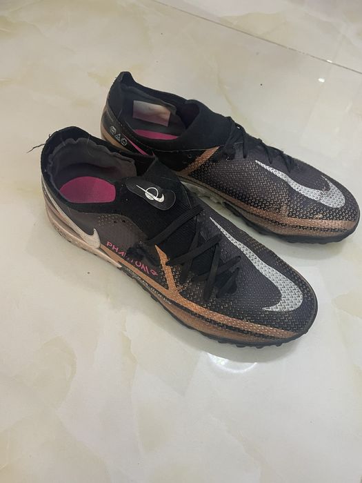 продам футбольные сороконожки