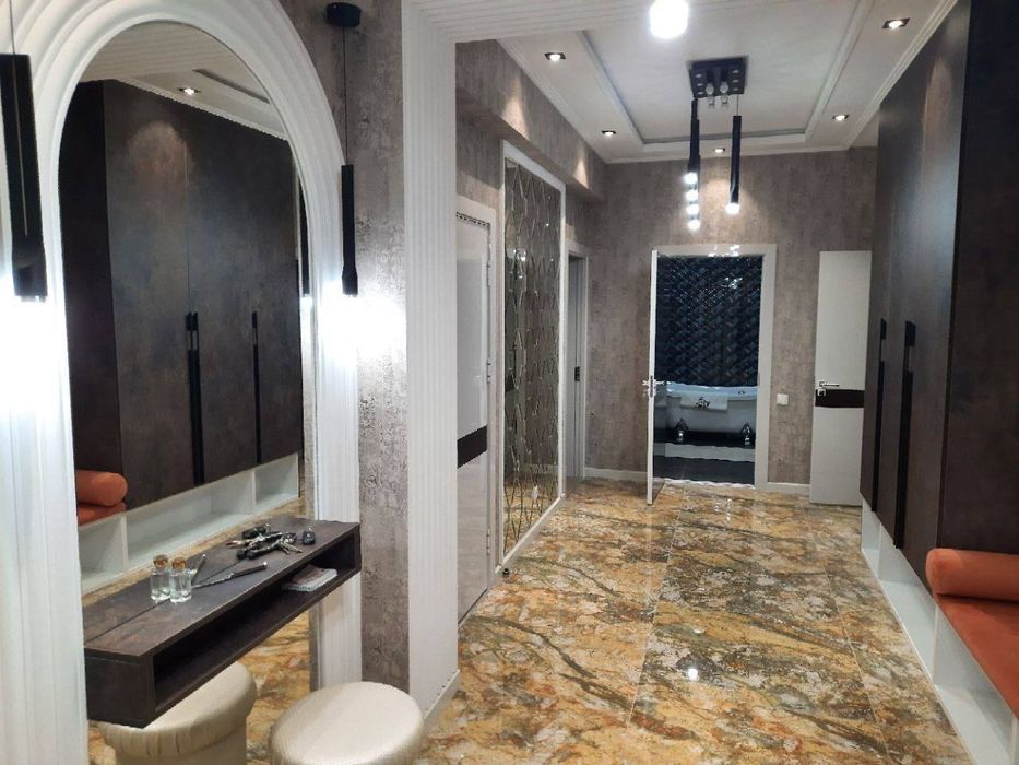 Продается 4х ком квартира в новостройке, ор-р: метро Ойбек, 130м²