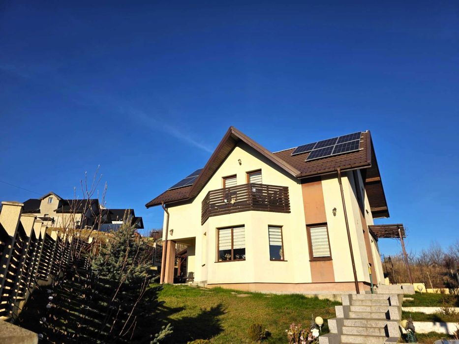 Casă 140 mp, 3 dormitoare, vedere pădure – Bucium, Iași