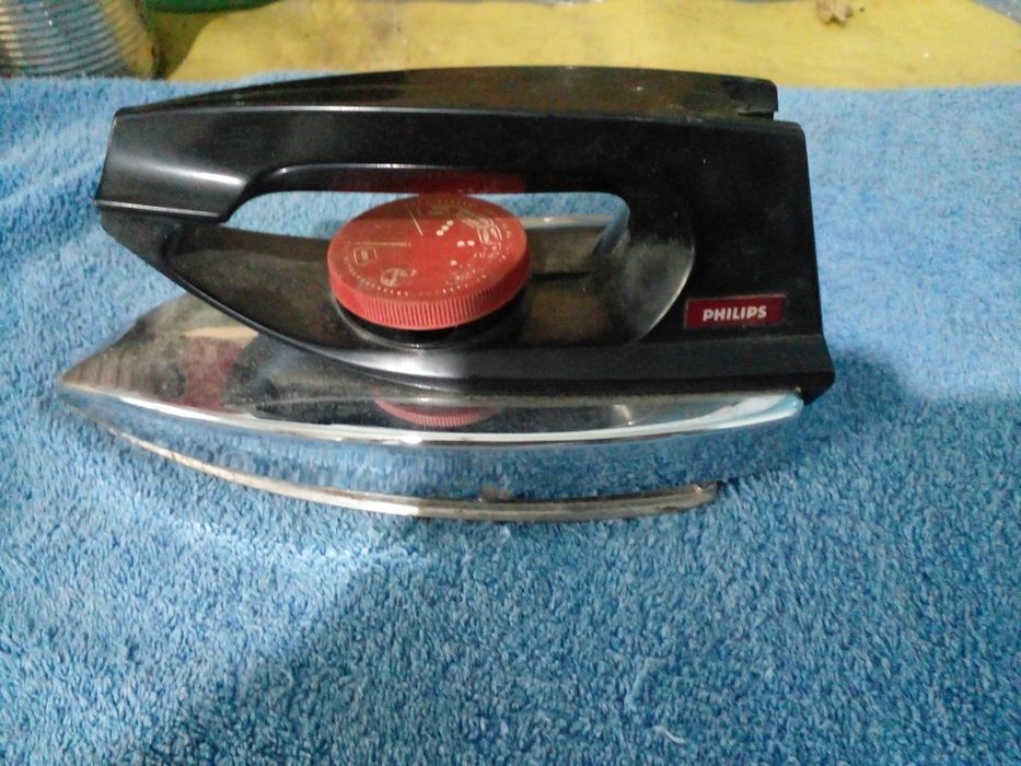 Продаю Утюги б/у