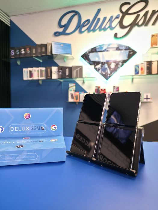 Samsung Z Flip 5 / Lavender/Mint / 512 GB / DeluxGSM