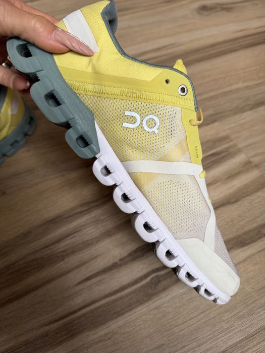 Оригинални мъжки маратонки Uq Swiss Engineering Shoes On Cloud ! 44 н