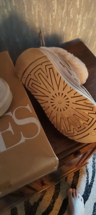 Угги женские зимние.