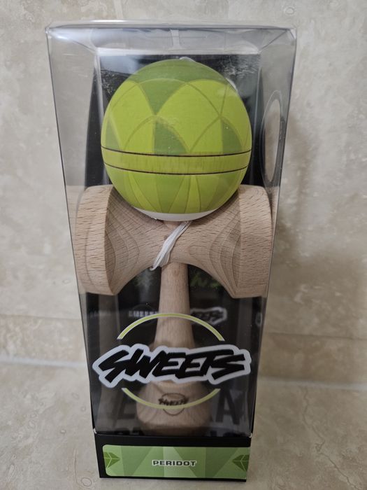 Kendama Sweets Pro CF GEM Peridot, antiskid 2.0, nou (doar curier)