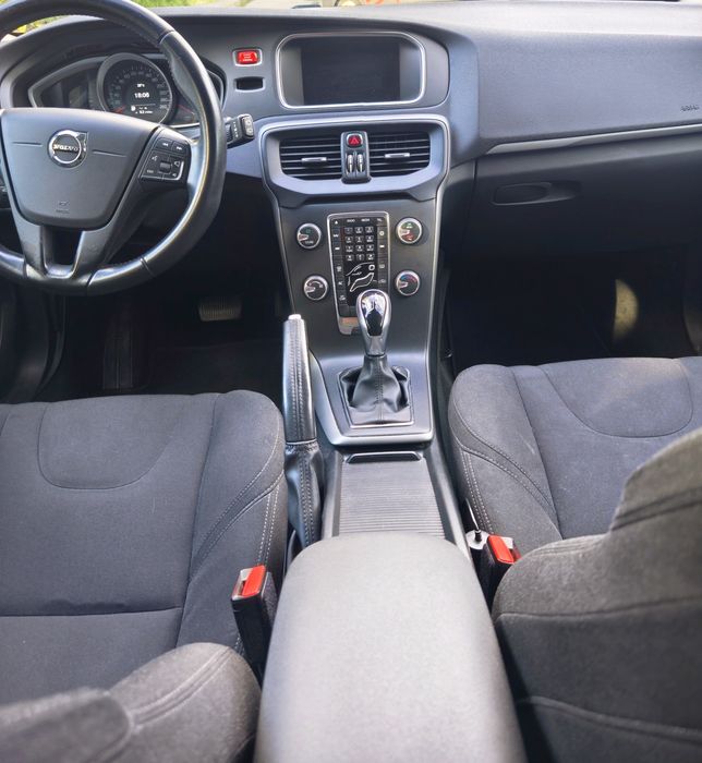Volvo V40 / 2.0/ Automata