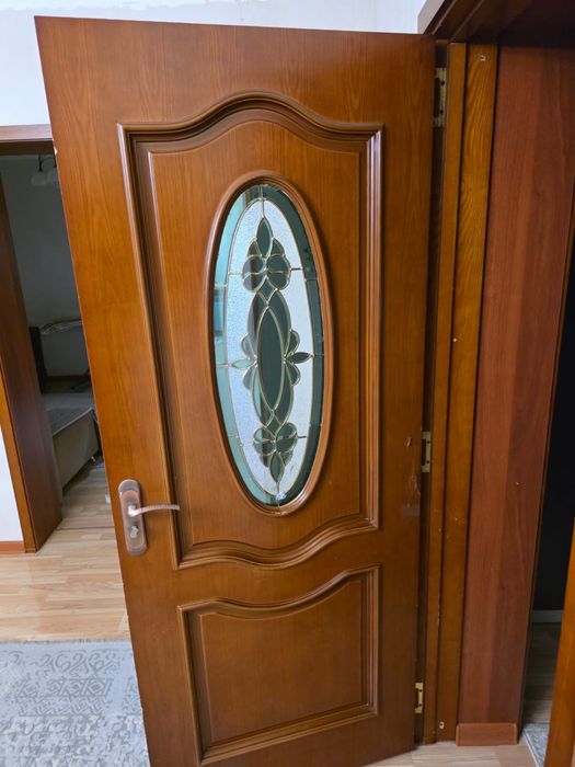 Продам меж комнатные Двери