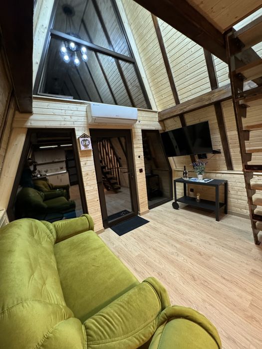 CAZARE COLIBIȚA - Cabana Laguna Albastră, cu acces lac