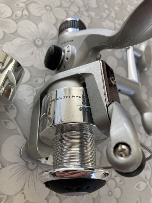 Продавам макара нова Spro