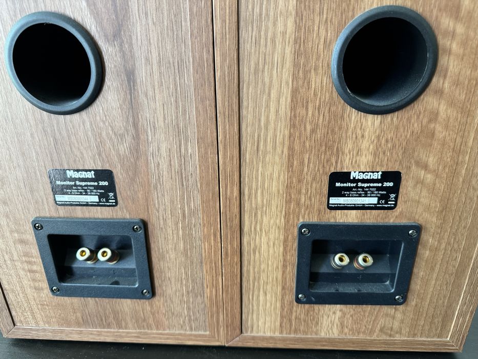 Boxe magnat monitor supreme 200