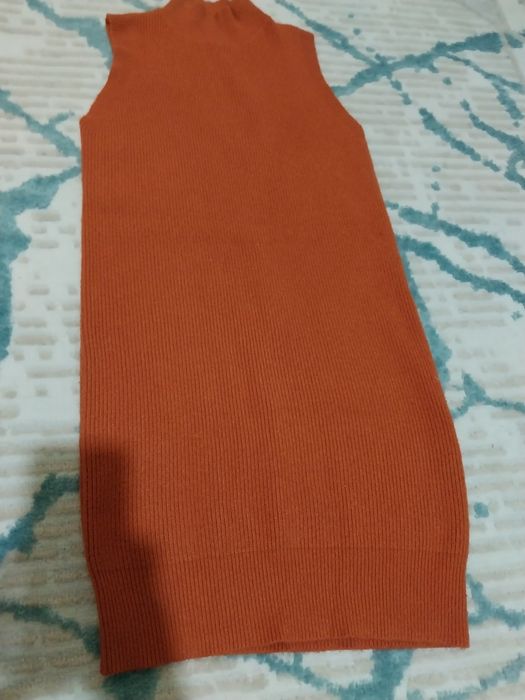 Продаётся вязаные платья 80000