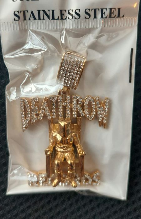 2pac Медальона на тупак стомана!
С Ланец